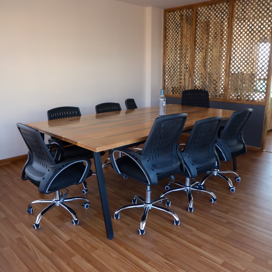 Ishwor Meeting Table